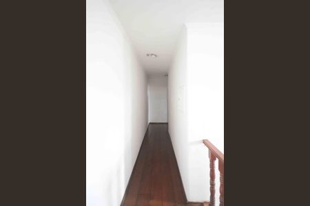 Casa à venda com 250m², 3 quartos e 2 vagas Casa à venda com 250m², 3 quartos e 2 vagasCorredor