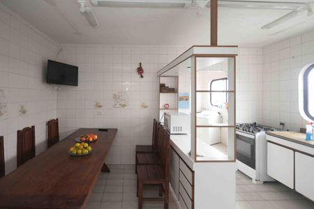 Casa à venda com 250m², 3 quartos e 2 vagas Casa à venda com 250m², 3 quartos e 2 vagasCozinha