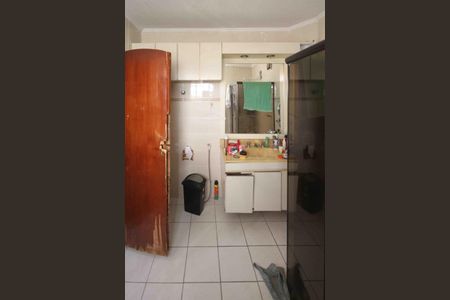 Casa à venda com 250m², 3 quartos e 2 vagas Casa à venda com 250m², 3 quartos e 2 vagasBanheiro