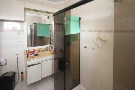 Casa à venda com 250m², 3 quartos e 2 vagas Casa à venda com 250m², 3 quartos e 2 vagasBanheiro