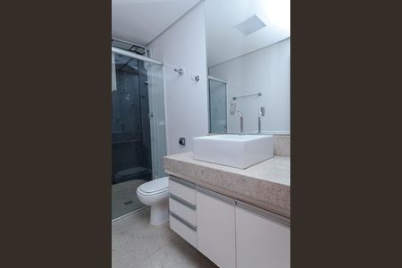 Apartamento à venda com 142m², 4 quartos e 1 vaga Apartamento à venda com 142m², 4 quartos e 1 vagaBanheiro Social