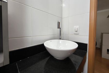 Apartamento para alugar com 43m², 2 quartos e sem vagaBanheiro