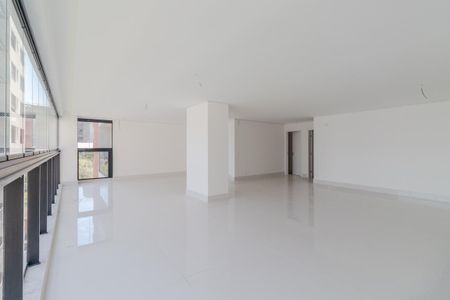 Apartamento à venda com 208m², 3 quartos e 3 vagasSala
