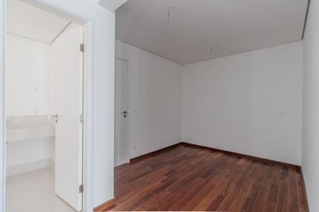 Apartamento à venda com 208m², 3 quartos e 3 vagasSuíte 1