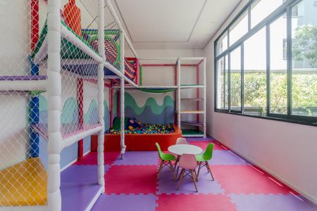 Apartamento à venda com 208m², 3 quartos e 3 vagasÁrea comum - Brinquedoteca