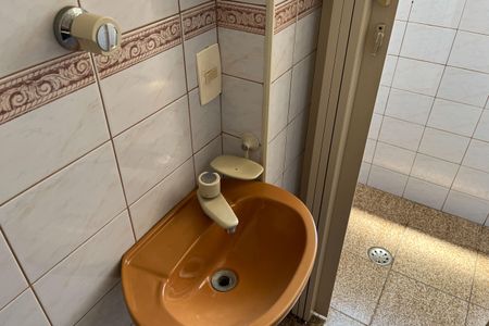 Apartamento para alugar com 66m², 2 quartos e 1 vaga Apartamento para alugar com 66m², 2 quartos e 1 vagaBanheiro de serviço