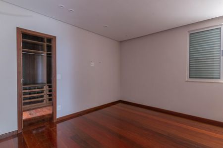 Quarto 1 de apartamento à venda com 4 quartos, 162m² em Vale do Sereno, Nova Lima