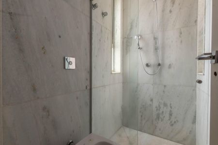 Banheiro de apartamento à venda com 4 quartos, 162m² em Vale do Sereno, Nova Lima