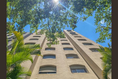 Apartamento para alugar com 84m², 2 quartos e 1 vagaFachada