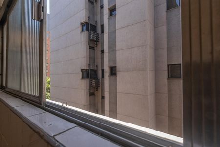 Apartamento para alugar com 84m², 2 quartos e 1 vagaÁrea de Serviço