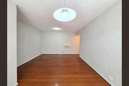 Apartamento para alugar com 84m², 3 quartos e 1 vaga Apartamento para alugar com 84m², 3 quartos e 1 vagaSala
