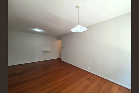 Apartamento para alugar com 84m², 3 quartos e 1 vaga Apartamento para alugar com 84m², 3 quartos e 1 vagaSala