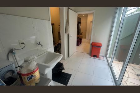 Casa de condomínio à venda com 300m², 5 quartos e 5 vagas