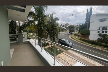 Casa de condomínio à venda com 300m², 5 quartos e 5 vagas