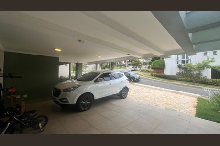 Casa de condomínio à venda com 300m², 5 quartos e 5 vagas
