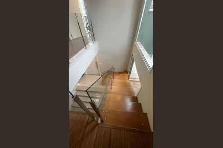 Casa de condomínio à venda com 300m², 5 quartos e 5 vagas