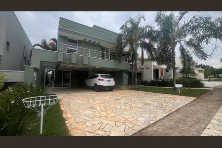 Casa de condomínio à venda com 300m², 5 quartos e 5 vagas
