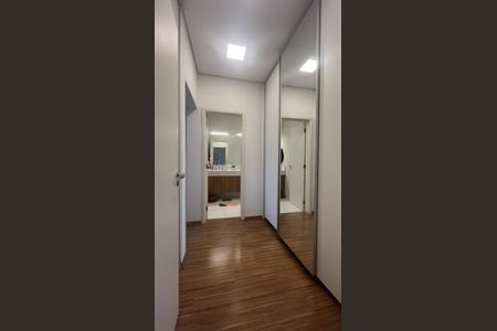 Casa de condomínio à venda com 300m², 5 quartos e 5 vagas