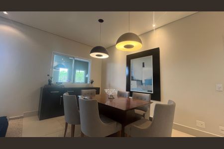 Casa de condomínio à venda com 300m², 5 quartos e 5 vagas