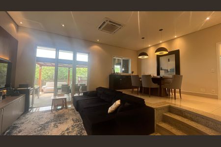 Casa de condomínio à venda com 300m², 5 quartos e 5 vagas