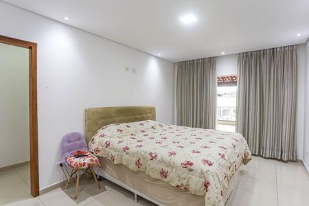 Casa à venda com 261m², 5 quartos e 2 vagasQuarto 1 - suíte 