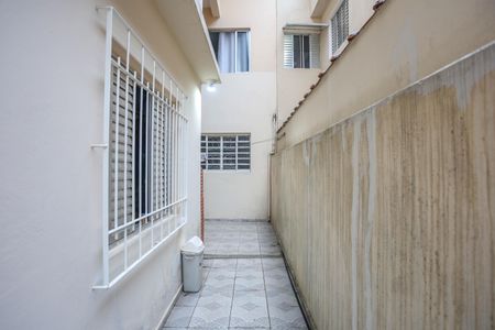Casa à venda com 261m², 5 quartos e 2 vagasCorredor 