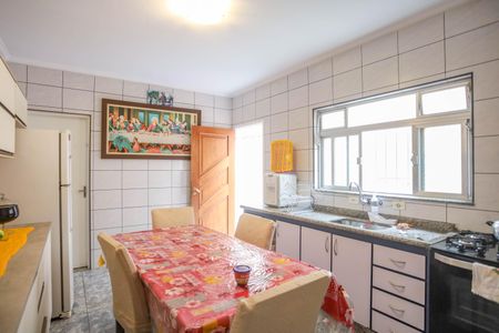 Casa à venda com 261m², 5 quartos e 2 vagasCozinha 