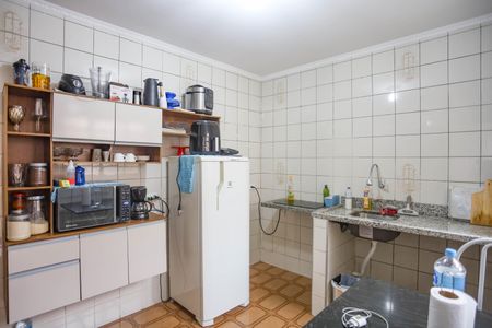 Casa à venda com 261m², 5 quartos e 2 vagasCasa 2 - cozinha 