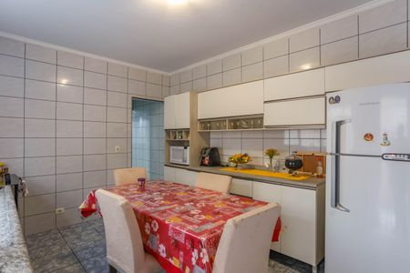 Casa à venda com 261m², 5 quartos e 2 vagasCozinha 