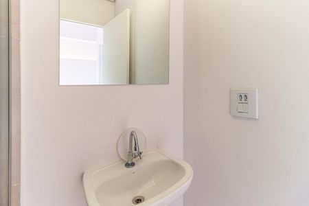 Apartamento para alugar com 27m², 1 quarto e sem vaga Apartamento para alugar com 27m², 1 quarto e sem vagaBanheiro