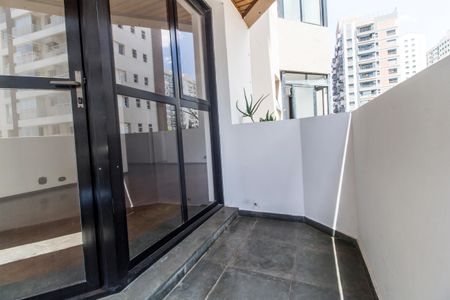 Apartamento para alugar com 112m², 3 quartos e 2 vagasVaranda