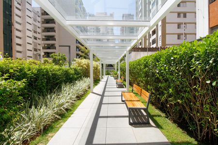 Apartamento à venda com 66m², 2 quartos e 1 vagaEntrada do Prédio