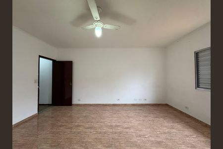 Casa para alugar com 150m², 3 quartos e 1 vaga Casa para alugar com 150m², 3 quartos e 1 vagaSuite 2