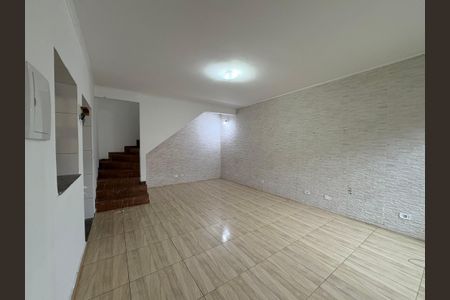Casa para alugar com 150m², 3 quartos e 1 vaga Casa para alugar com 150m², 3 quartos e 1 vagaSala