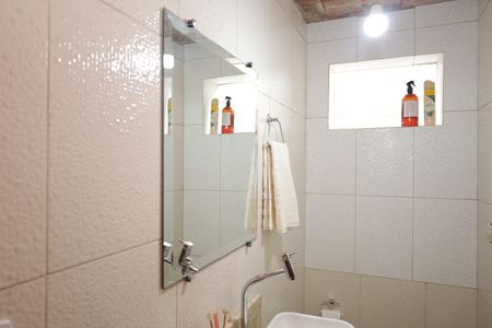 Casa à venda com 70m², 2 quartos e 1 vagaBanheiro 2 - Lavabo