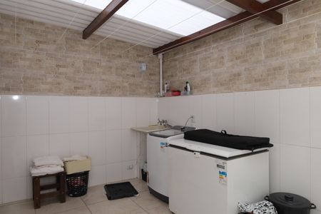 Casa à venda com 70m², 2 quartos e 1 vagaÁrea de Serviço