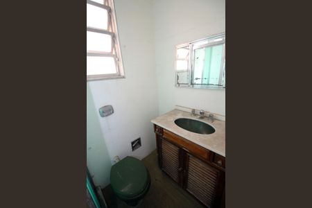 Apartamento à venda com 65m², 3 quartos e sem vagaBanheiro