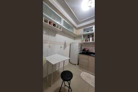 Apartamento à venda com 72m², 2 quartos e 1 vagaCozinha