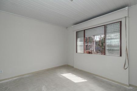 Sala de casa à venda com 3 quartos, 129m² em Sarandi, Porto Alegre