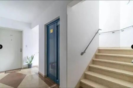 Apartamento à venda com 95m², 2 quartos e 1 vagaCorredor