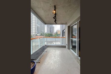 Apartamento para alugar com 67m², 1 quarto e 1 vagaVaranda