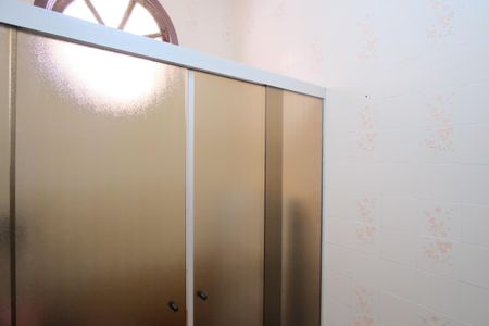 Casa à venda com 235m², 3 quartos e 4 vagasBanheiro Social