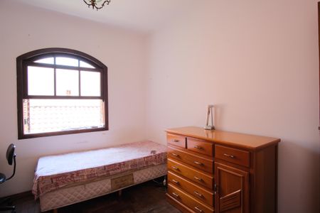 Casa à venda com 235m², 3 quartos e 4 vagasQuarto 1