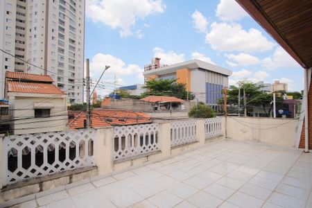 Casa à venda com 235m², 3 quartos e 4 vagasVaranda da Suíte