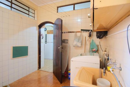 Casa à venda com 235m², 3 quartos e 4 vagasÁrea de Serviço