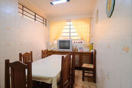 Casa à venda com 235m², 3 quartos e 4 vagasCopa