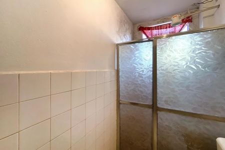 Apartamento à venda com 57m², 2 quartos e 1 vaga Apartamento à venda com 57m², 2 quartos e 1 vagaBanheiro