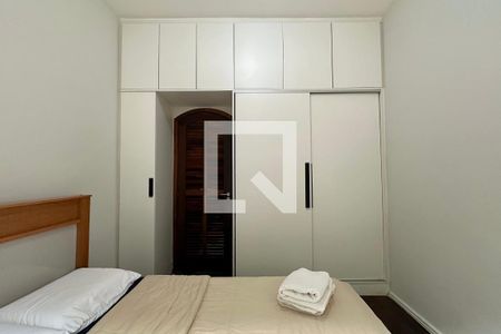 Apartamento à venda com 2 quartos, 50m² em Leme, Rio de Janeiro