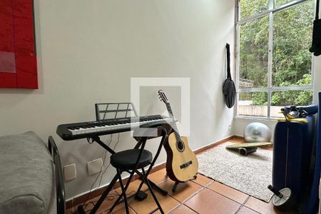 Apartamento à venda com 2 quartos, 50m² em Leme, Rio de Janeiro