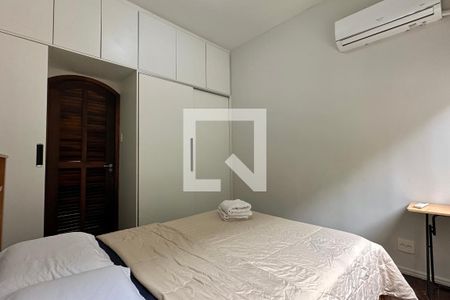Apartamento à venda com 2 quartos, 50m² em Leme, Rio de Janeiro